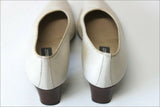 BALLY Escarpins Vintage Tout Cuir Blanc Cassé T 37.5 TBE