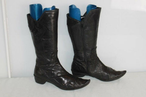 Mi Bottes  Cuir Fripé Noir Et Pointues  T 40 BE