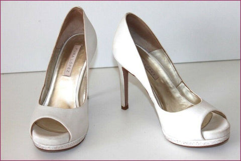 PURA LOPEZ Escarpins Toile Satinée Blanc Cassé T 35 TBE