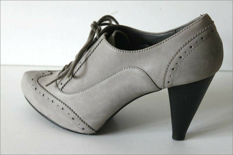 ANDRE Escarpins à Lacets Cuir Gris Clair Talons hauts coniques T 39 TBE