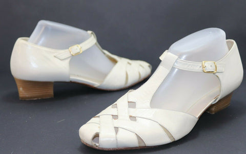 PASST! Escarpins Cuir Ajourés Beige T40,5 / 7 UK TBE