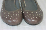 Escarpins LANCASTER Paris Cuir Taupe Clouté T 37 Etat Neuf