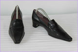 Escarpins Pointus LE CARRER Cuir Noir T 35 TTBE